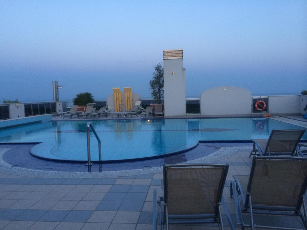 Eraclea Palace Hotel 4 stelle S Eraclea Mare Buitenkant foto