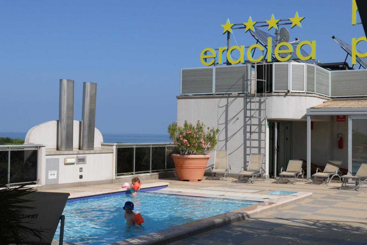 Eraclea Palace Hotel 4 stelle S Eraclea Mare Buitenkant foto